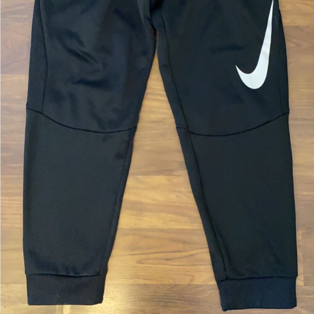 Dry fit Nike sweatpants size L